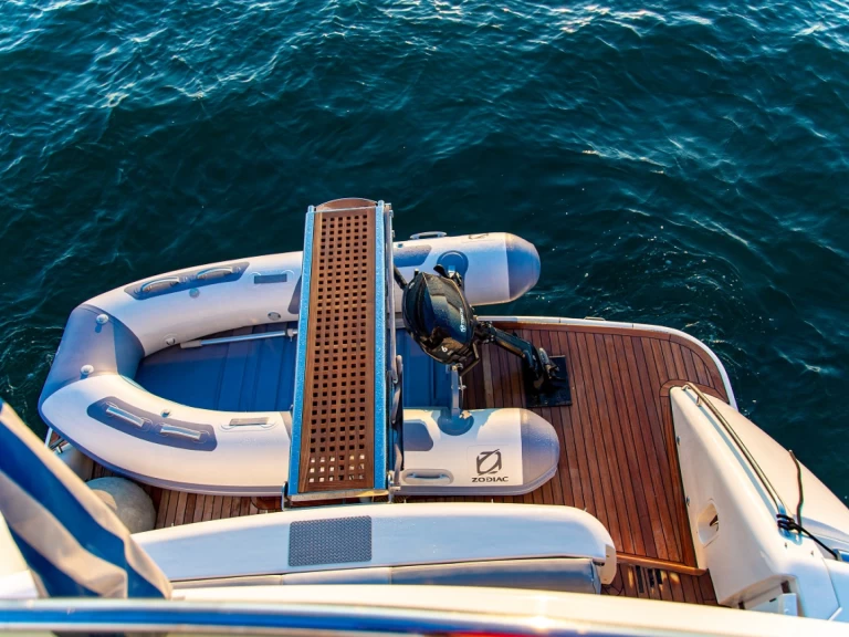 Wynajem łodzi Alimos tanio Princess 45