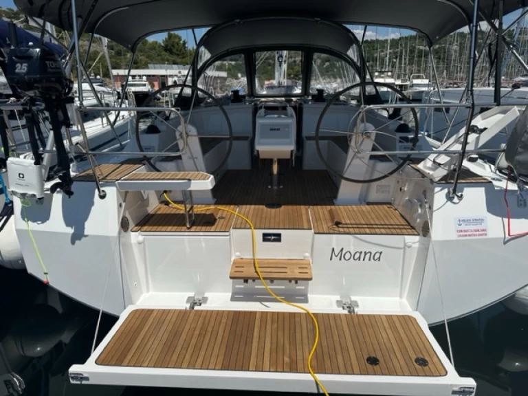 Wynajmij Bavaria Bavaria C42 w Primosten