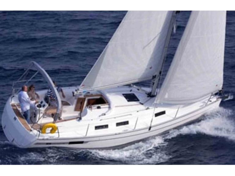 Bavaria Bavaria 36 Cruiser między profesjonalistami a osobami prywatnymi w Primosten