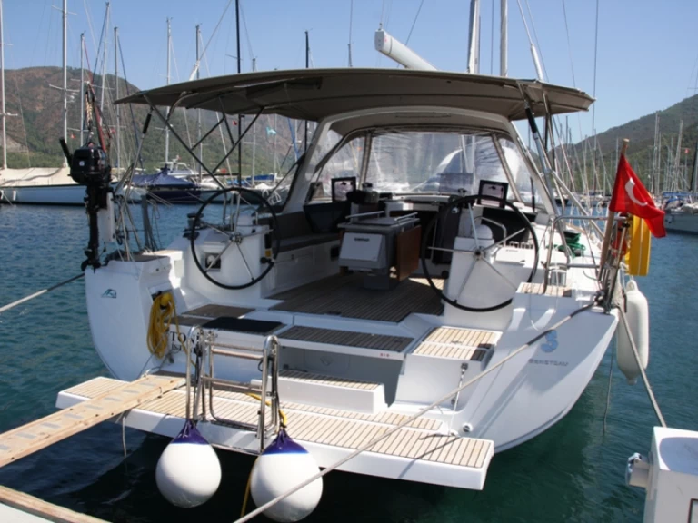 Wynajmij Bénéteau Oceanis 45 w Marmaris