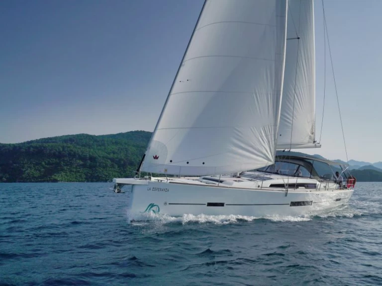 Wynajem Żaglowiec Dufour z patentem 