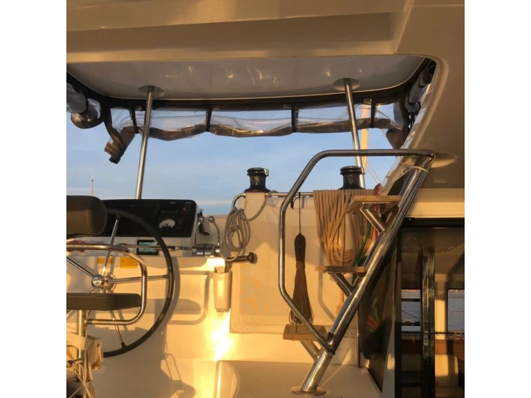 Wynajem Katamaran w Portoferraio - Lagoon Lagoon 42