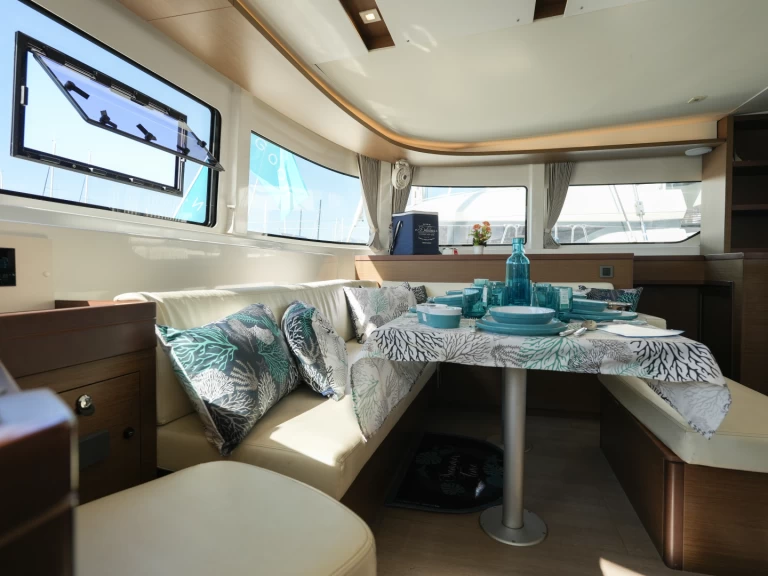 Wynajem łodzi Lagoon Lagoon 46 w Salerno na SamBoat 