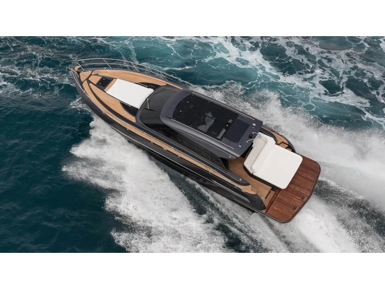 Motorówka do wynajmu w Sukosan w najlepszej cenie