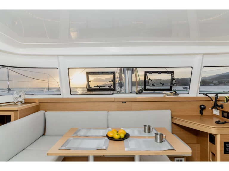 Wynajmij Excess Excess 11 w Ribishi