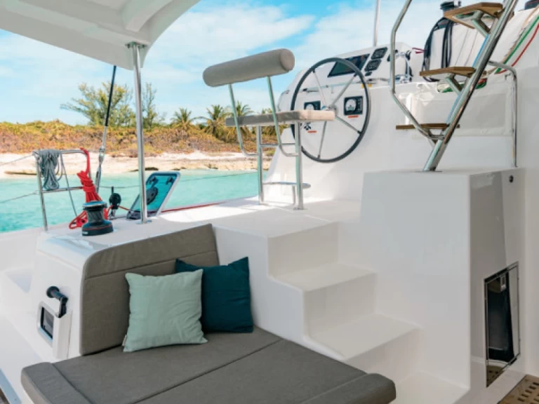 Wynajmij Lagoon Lagoon 42 w Vlychada