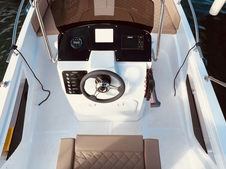 Wynajem Motorówka w Rovinj - Barqa Barqa Q20