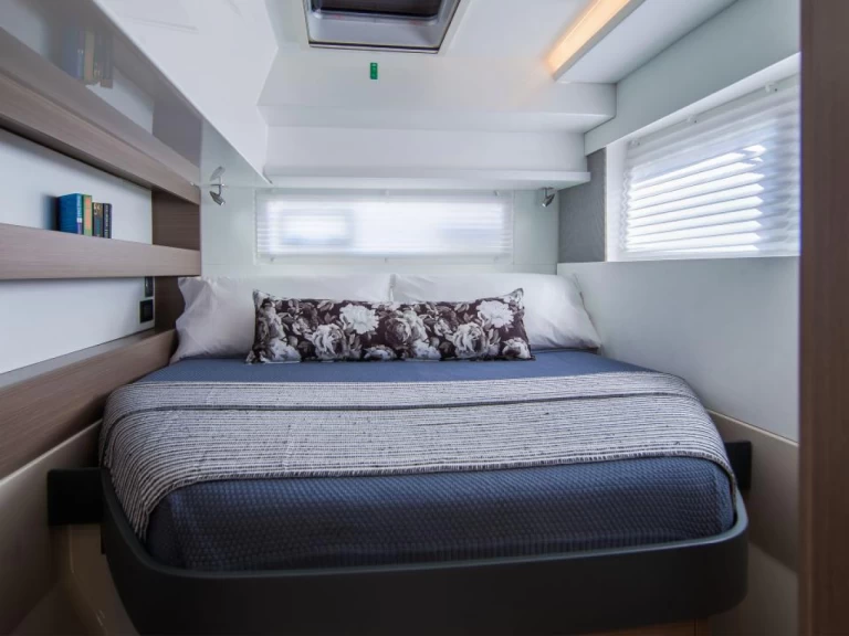 Leopard Leopard 42 między profesjonalistami a osobami prywatnymi w Road Town