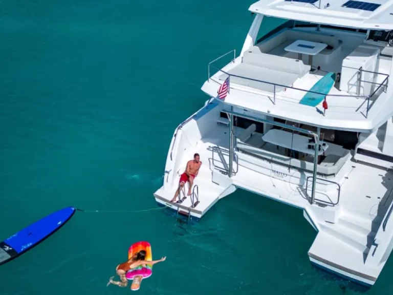 Wynajmij Leopard Leopard 46 Powercat w Marina (City)