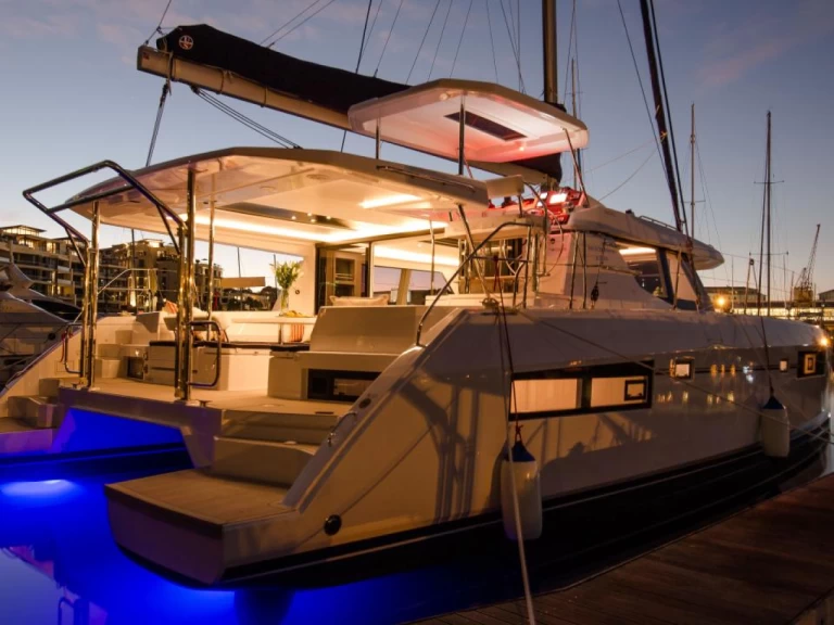 Wynajmij Katamaran z lub bez skippera Leopard w Procida