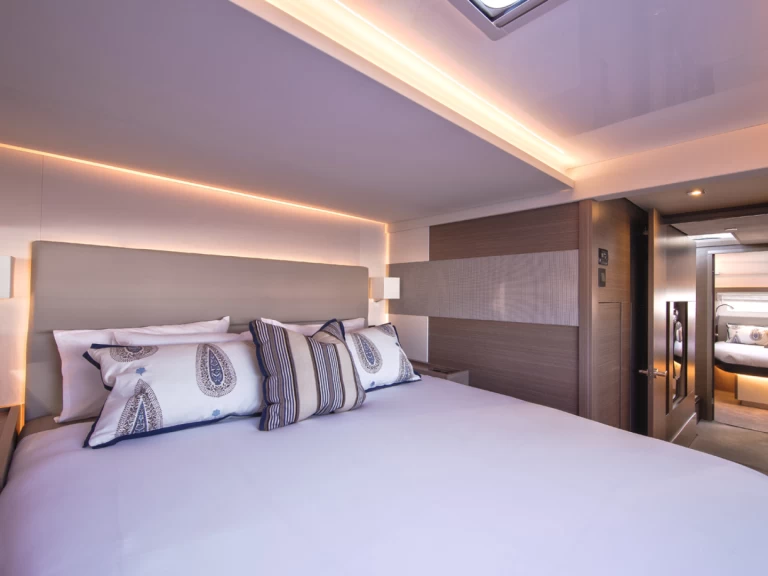 Wynajmij Leopard Moorings 534 PC/8+1 w Road Town