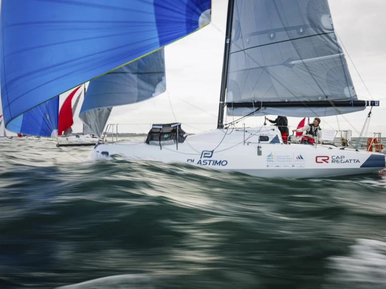 Wynajem Żaglowiec w Marsylia - Jeanneau sun fast 30 0D