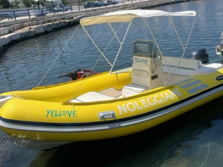 Wynajem łodzi Torre Canne tanio Motorboat 5.40