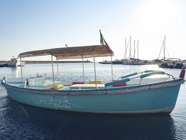 Wynajmij Motorówka z lub bez skippera  w Torre Canne