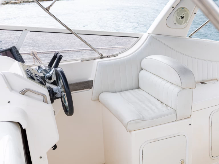 Wynajem łodzi Badalona tanio Mano Marine 26.50