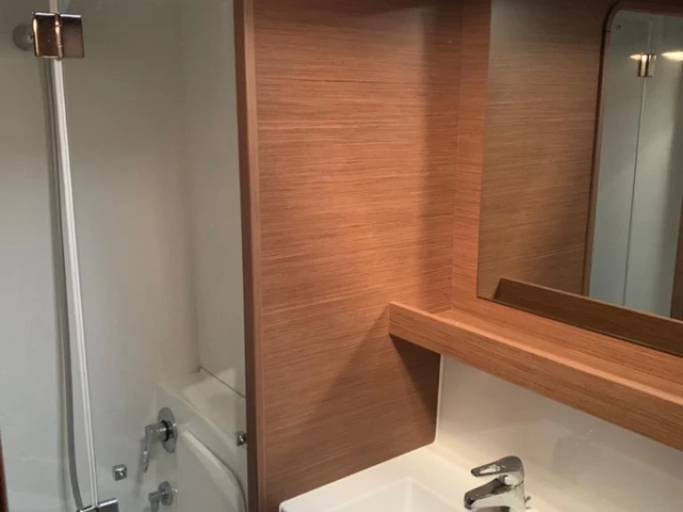 Wynajem łodzi Lefkáda tanio Lagoon 42