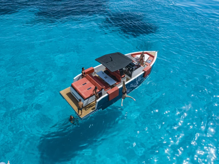 Motorówka do wynajmu w Cala Gonone w najlepszej cenie