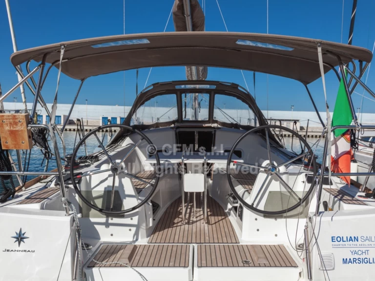 Żaglowiec do wynajmu w Capo d'Orlando w najlepszej cenie