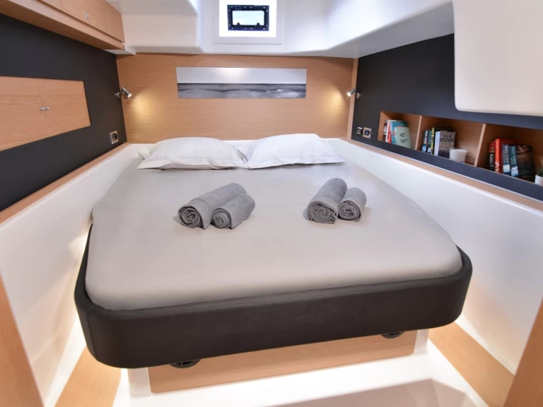 Dufour Dufour Catamarans 48 Sail między profesjonalistami a osobami prywatnymi w Capo d'Orlando