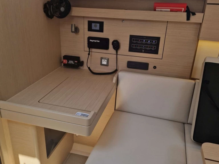 Wynajmij Żaglowiec z lub bez skippera Bénéteau w Gouvia