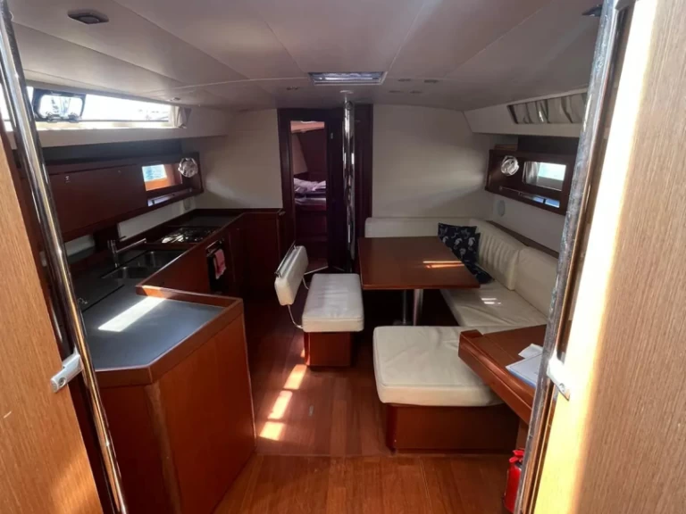 Wynajmij Bénéteau Oceanis 45 w Marmaris