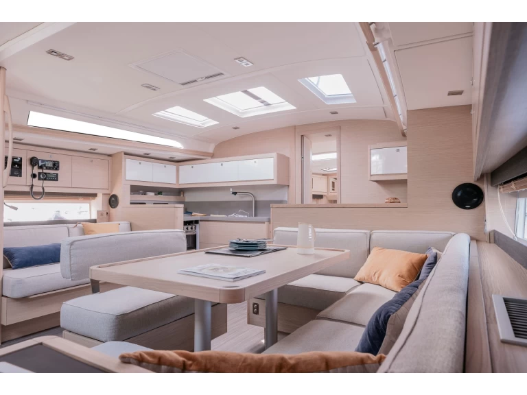 Wynajmij Dufour Dufour 470 w Furnari