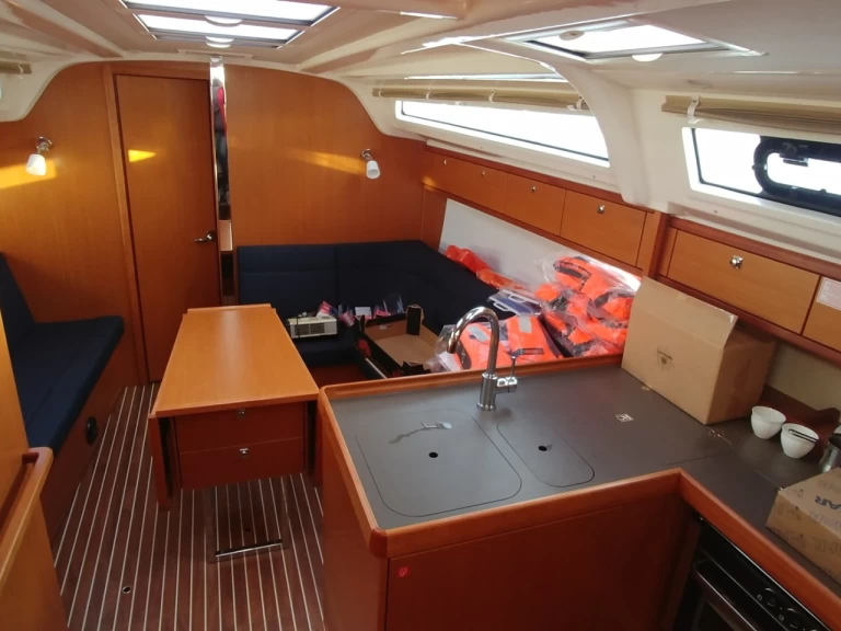 Wynajem Żaglowiec w Sukosan - Bavaria Cruiser 37