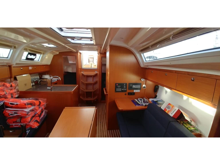 Wynajem łodzi Bavaria Cruiser 37 w Sukosan na SamBoat 