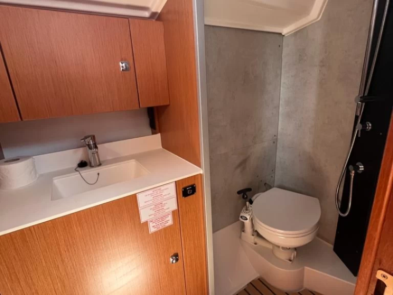 Wynajem łodzi Bavaria Bavaria C 42 w Sukosan na SamBoat 