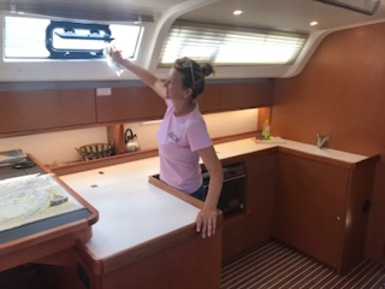 Wynajem Żaglowiec Bavaria z patentem 