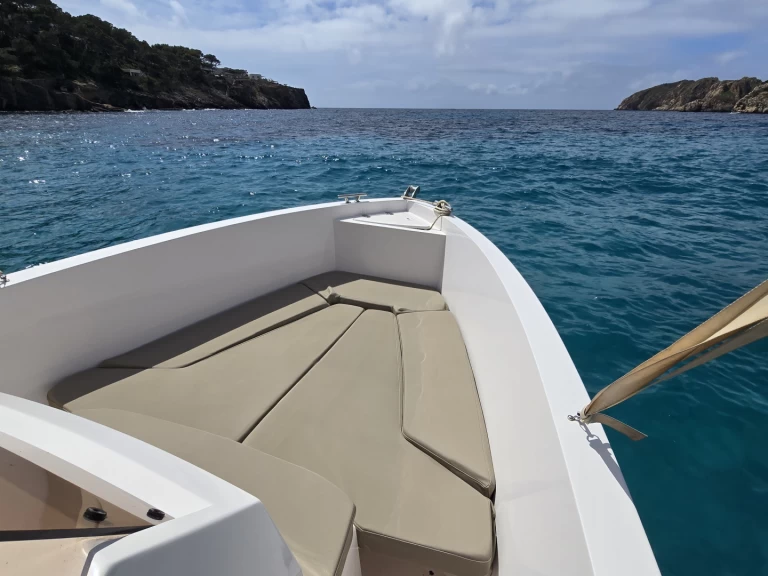 Wynajmij Cattleya X6 Open w Club Nàutic Santa Ponsa