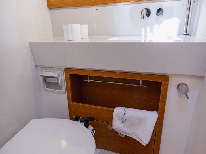 Żaglowiec do wynajmu w Kastel Gomilica w najlepszej cenie