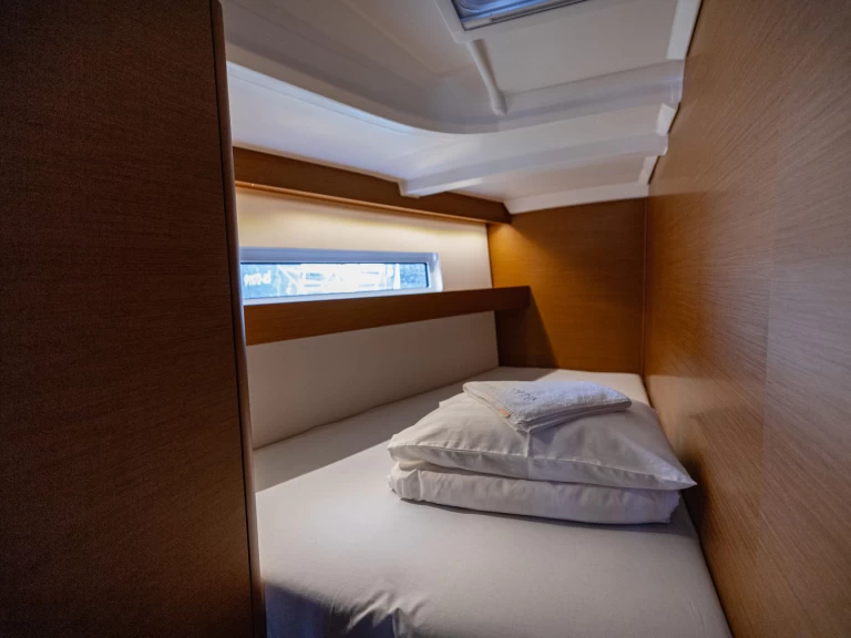 Wynajem łodzi Kastel Gomilica tanio Sun Odyssey 440