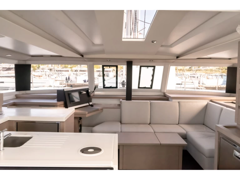 Wynajmij Fountaine Pajot Astrea 42 w Pórto Chéli