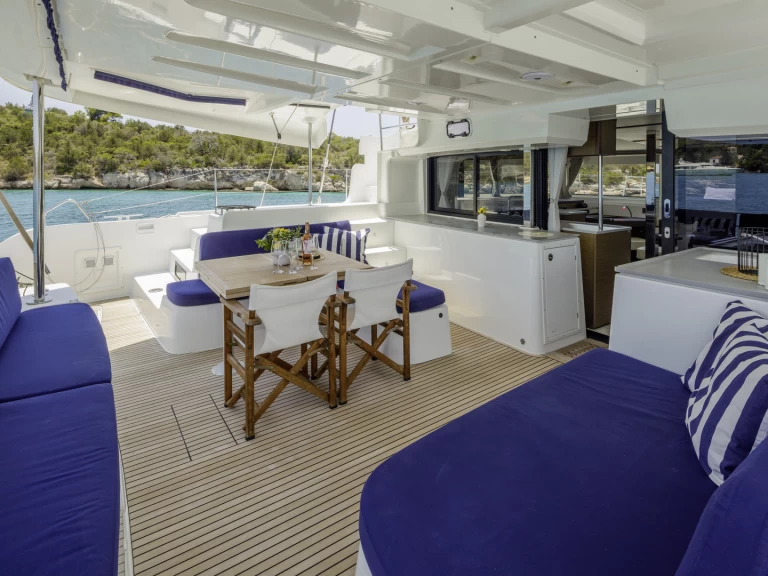 Wynajmij Lagoon Lagoon 46 w Pórto Chéli