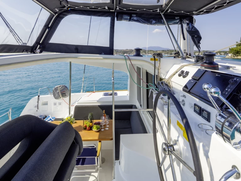 Katamaran do wynajmu w Pórto Chéli w najlepszej cenie