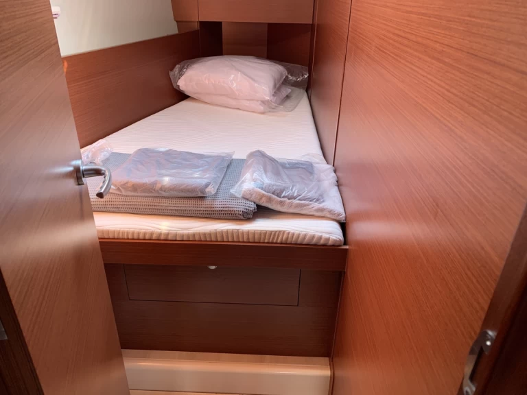 Wynajmij Żaglowiec z lub bez skippera Hanse w Lavrio