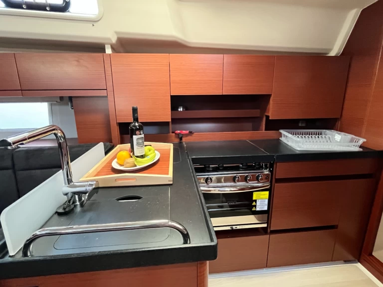 Wynajmij Hanse Hanse 458 w Lavrio