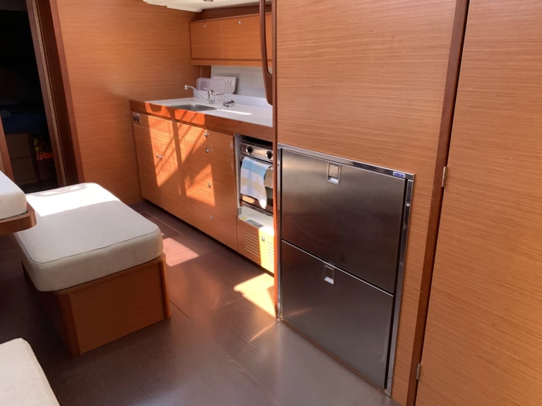 Wynajmij Żaglowiec z lub bez skippera Dufour w Lavrio