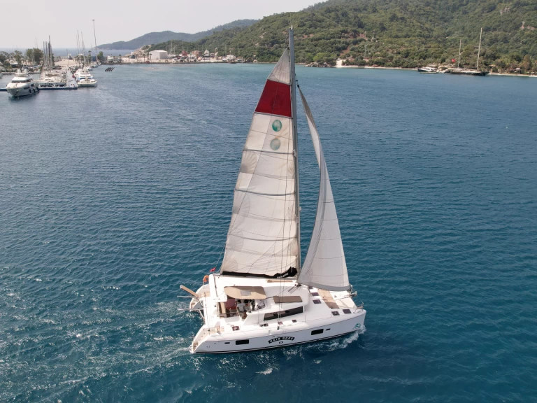 Wynajmij Lagoon Lagoon 421 w Marmaris