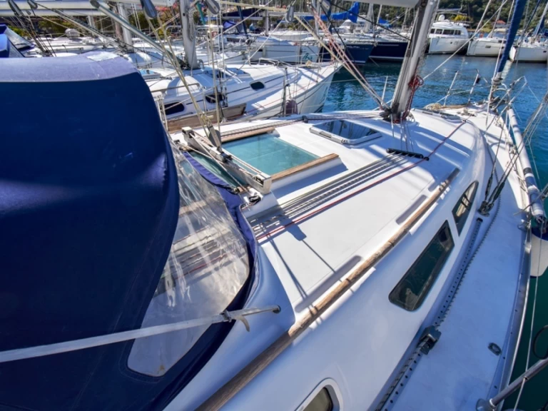 Wynajmij Jeanneau Sun Odyssey 37 w Marmaris