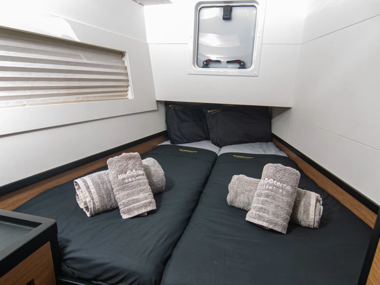 Lagoon Lagoon 40 między profesjonalistami a osobami prywatnymi w Preveza