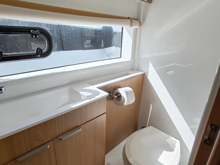 Bali Bali Catsmart między profesjonalistami a osobami prywatnymi w Golfo Aranci