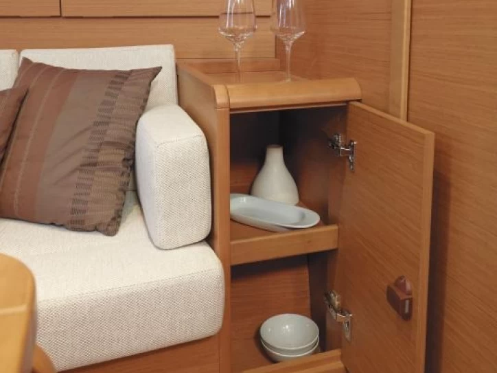 Wynajem w Salerno- Jeanneau Sun Odyssey 379 na SamBoat