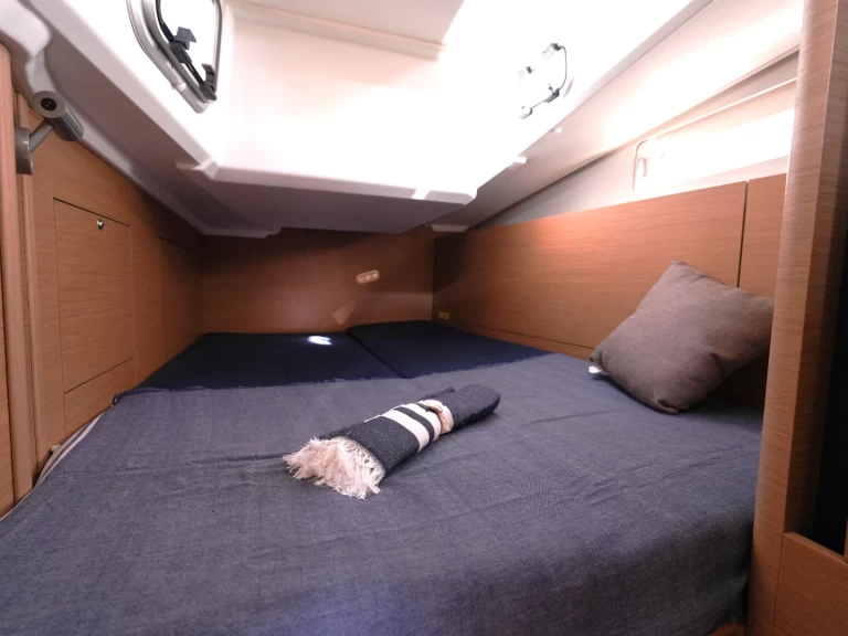 Wynajem łodzi Salerno tanio Sun Odyssey 410