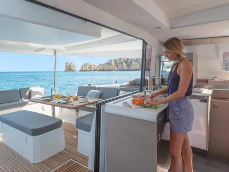 Wynajmij Fountaine Pajot Elba 45 w Palma de Mallorca
