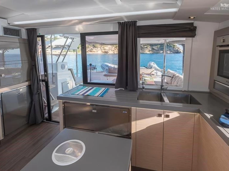 Wynajmij Katamaran z lub bez skippera Fountaine Pajot w Palma de Mallorca