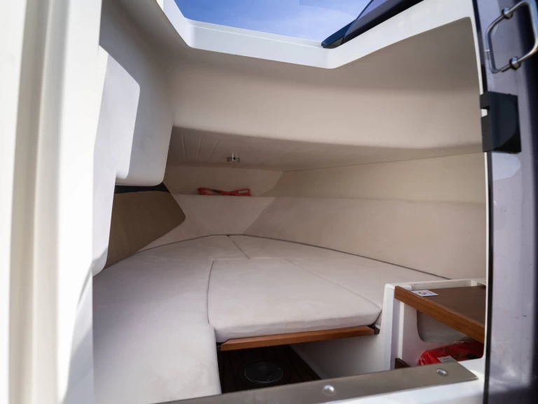 Wynajem łodzi Mali Losinj tanio Galeon 630 Sundeck