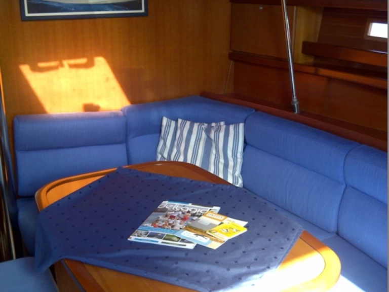 Dufour Dufour 365 Grand Large między profesjonalistami a osobami prywatnymi w Yerseke