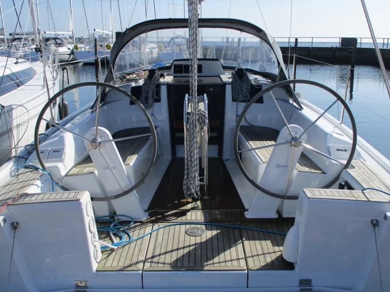 Wynajmij Hanse Hanse 315 w Altefähr
